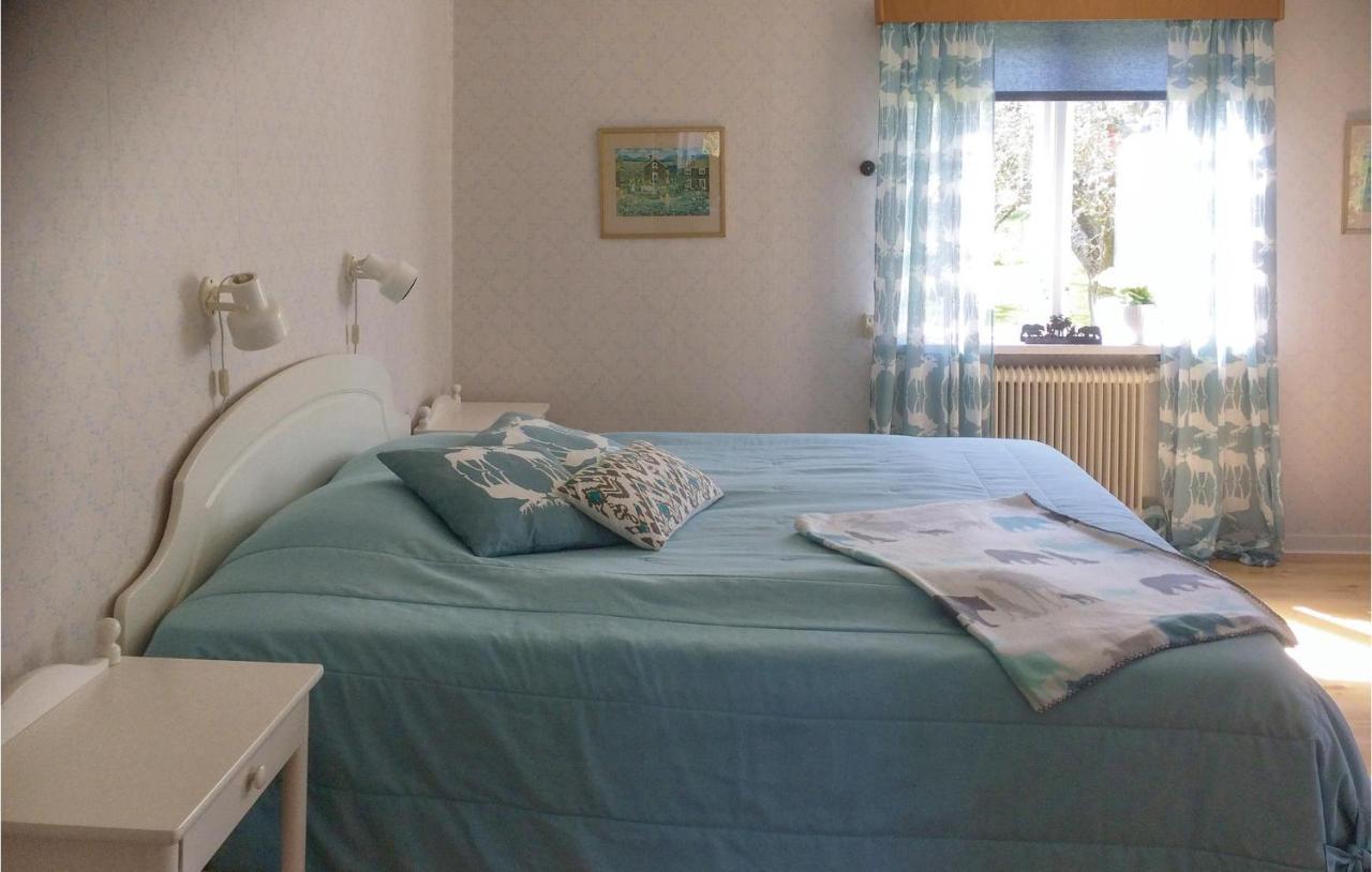 1 Bedroom Beautiful Home In Lidkoeping Sjövik Eksteriør billede
